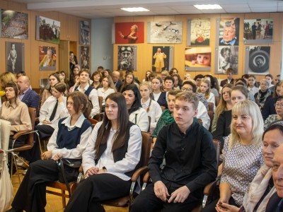 Фотарэпартаж з урачыстага ўзнагароджання пераможцаў рэспубліканскага конкурсу "Вы паслухайце родную мову: жаўруковаю песняй звініць..."